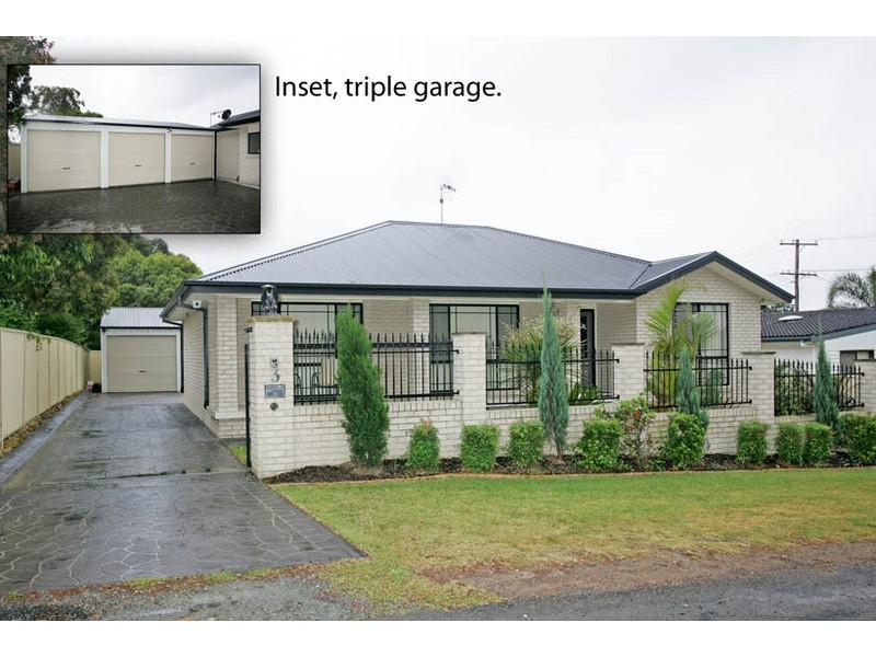 3 East Street, Killarney Vale NSW 2261