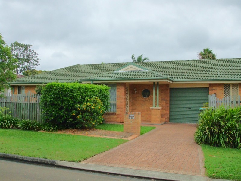 2/39 Hume Boulevard, Killarney Vale NSW 2261