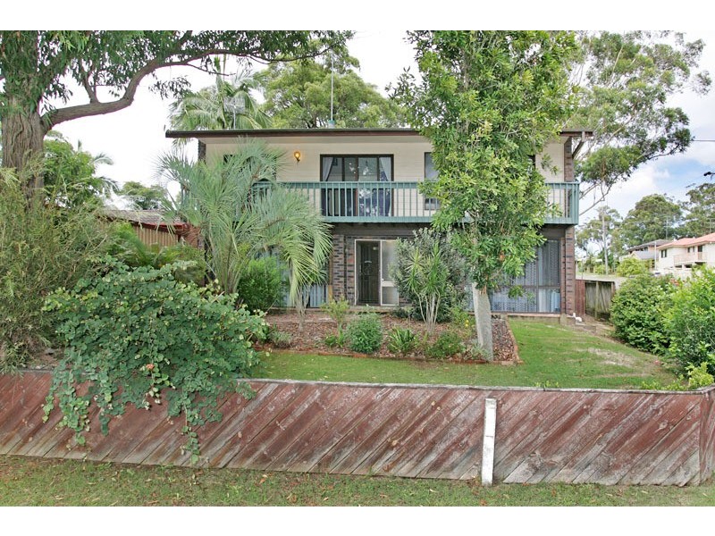 50 Audie Parade, Berkeley Vale NSW 2261