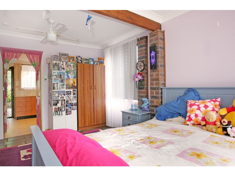 50 Audie Parade, Berkeley Vale NSW 2261