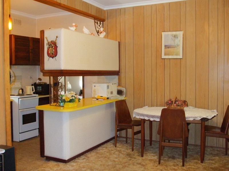 27 Buckingham Road, Berkeley Vale NSW 2261