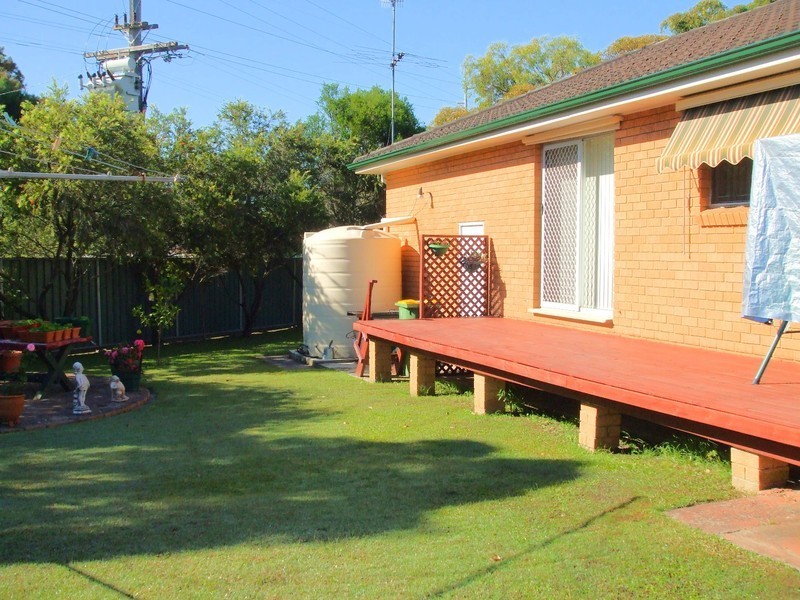 1 Robertson Road, Killarney Vale NSW 2261