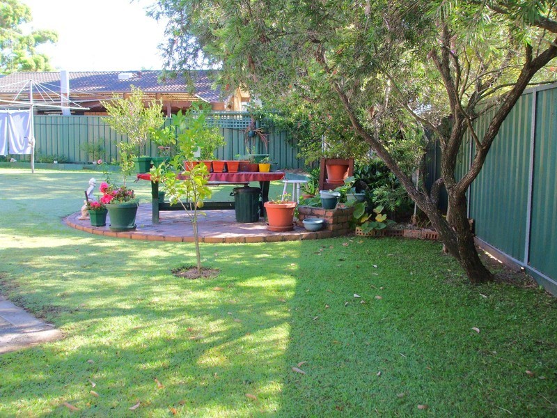 1 Robertson Road, Killarney Vale NSW 2261
