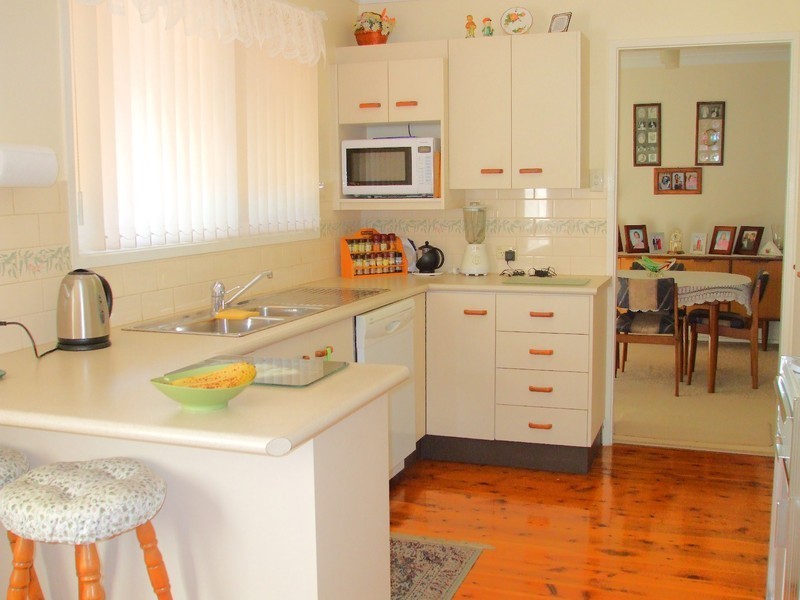 1 Robertson Road, Killarney Vale NSW 2261