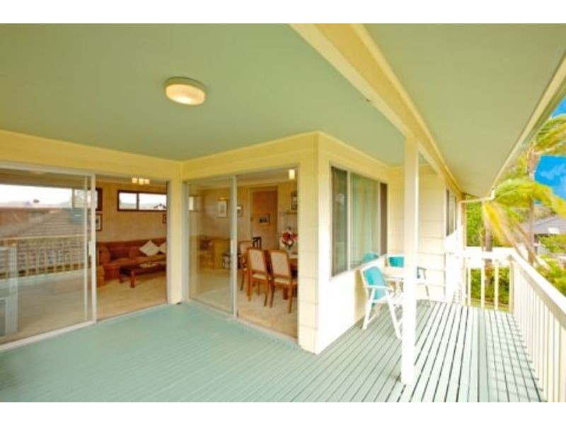 1 George Hely Crescent, Killarney Vale NSW 2261