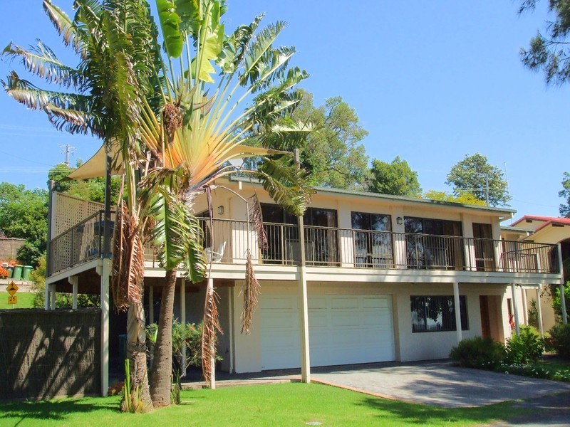 1A Trelawney Street, Killarney Vale NSW 2261