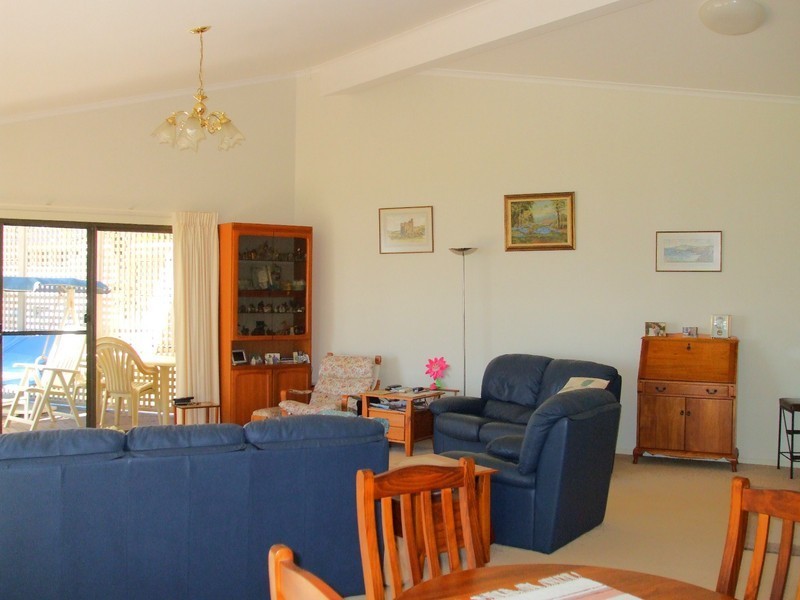 1A Trelawney Street, Killarney Vale NSW 2261