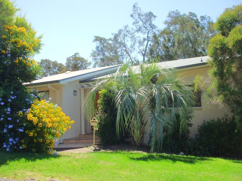 1A Trelawney Street, Killarney Vale NSW 2261