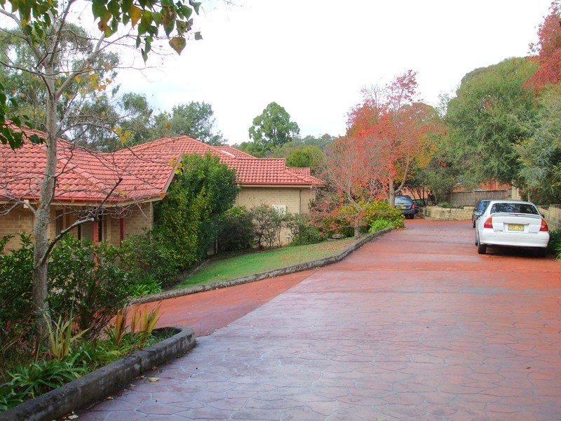 5 Madison Place, Berkeley Vale NSW 2261