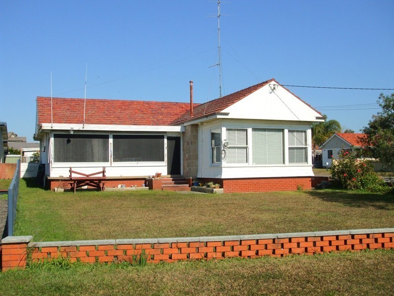 24 Lucinda Avenue, Killarney Vale NSW 2261