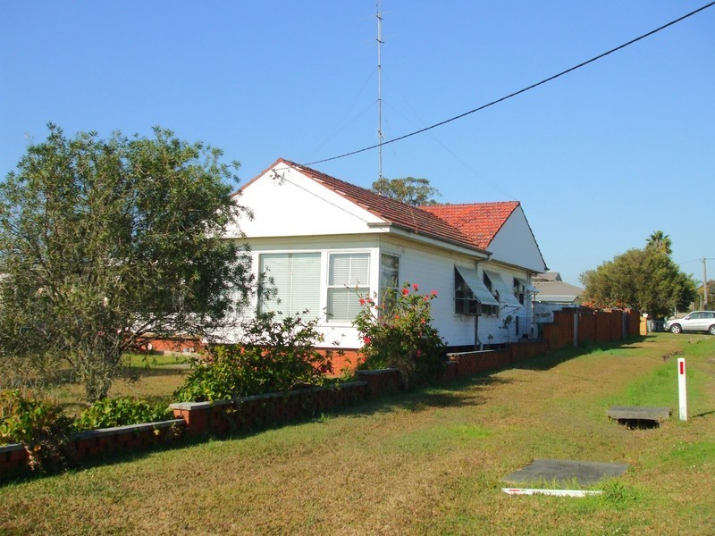 24 Lucinda Avenue, Killarney Vale NSW 2261