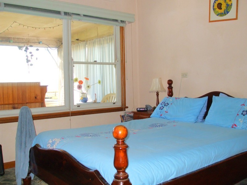 24 Lucinda Avenue, Killarney Vale NSW 2261