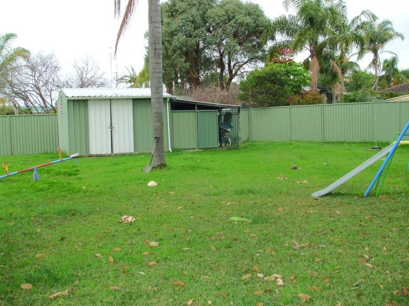 32 Yimbala Street, Killarney Vale NSW 2261