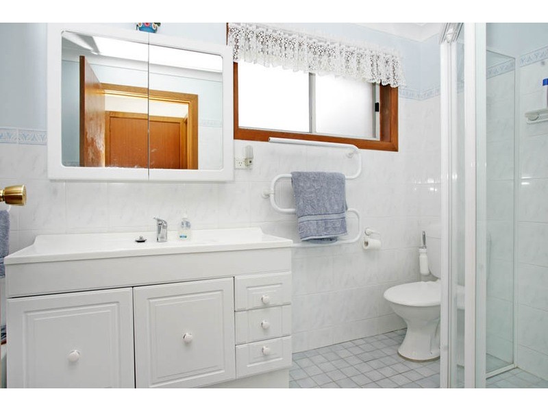 13 Sunnyhills Terrace, Berkeley Vale NSW 2261