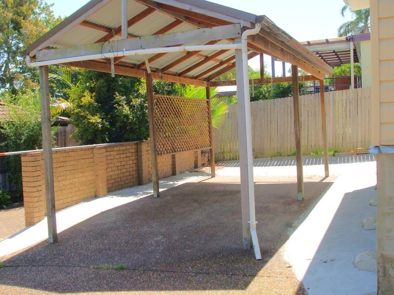 33 Carlyon Street, Killarney Vale NSW 2261