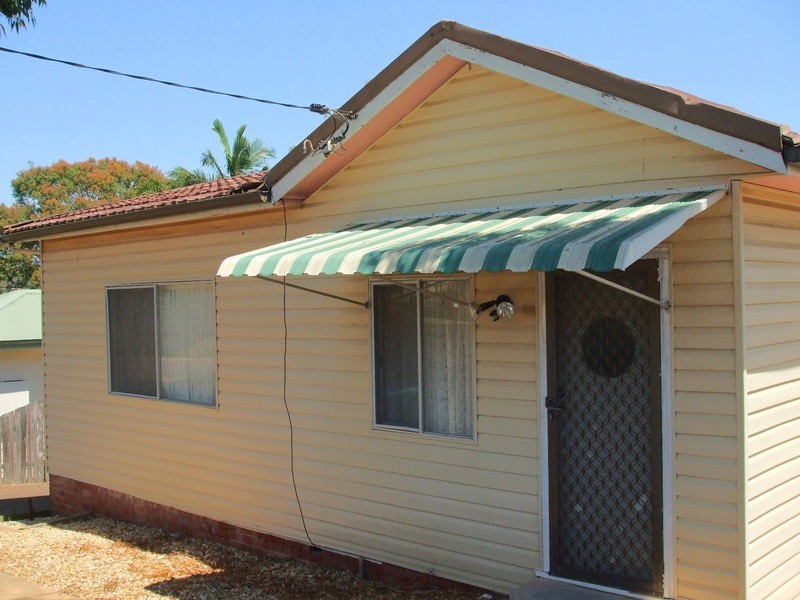 33 Carlyon Street, Killarney Vale NSW 2261