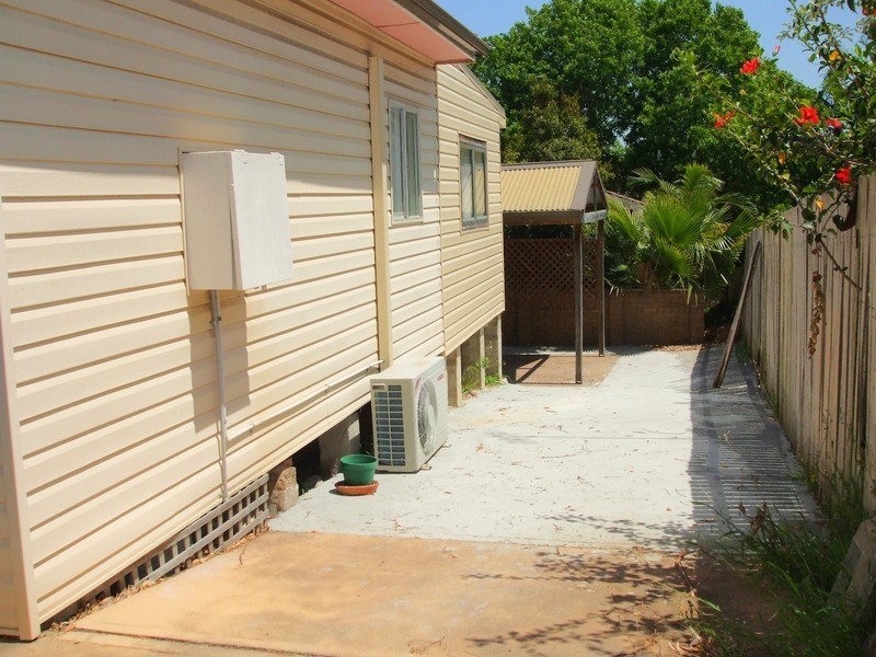 33 Carlyon Street, Killarney Vale NSW 2261