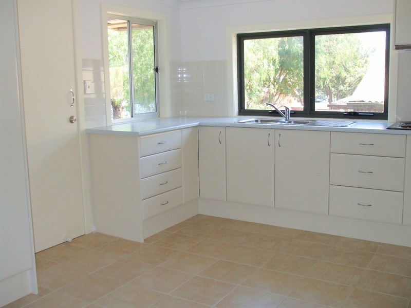 33 Carlyon Street, Killarney Vale NSW 2261