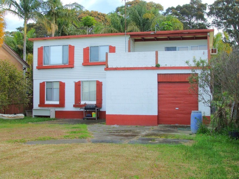 279 Lakedge Avenue, Berkeley Vale NSW 2261
