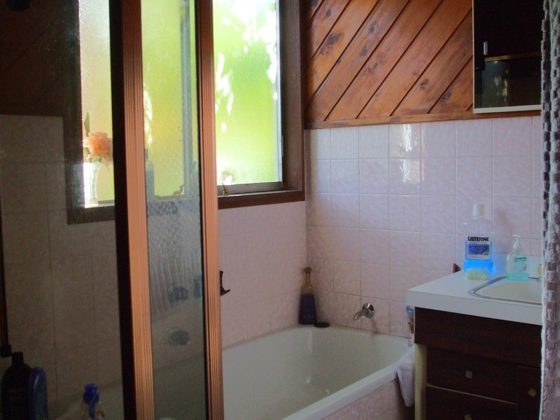279 Lakedge Avenue, Berkeley Vale NSW 2261