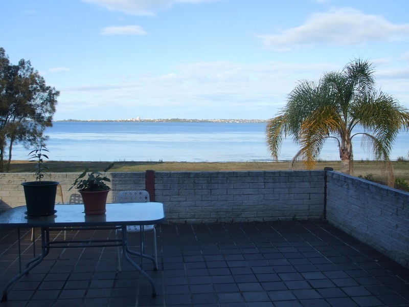 279 Lakedge Avenue, Berkeley Vale NSW 2261