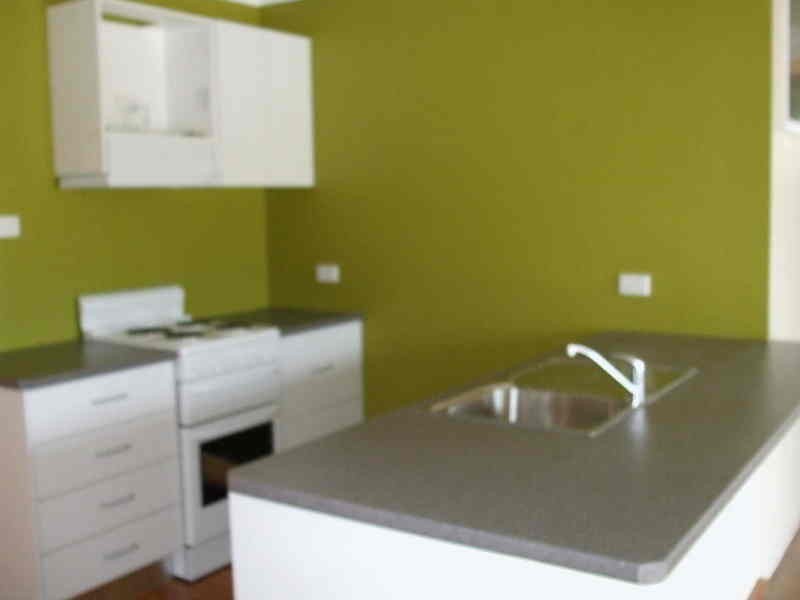 4 Flinders Avenue, Killarney Vale NSW 2261
