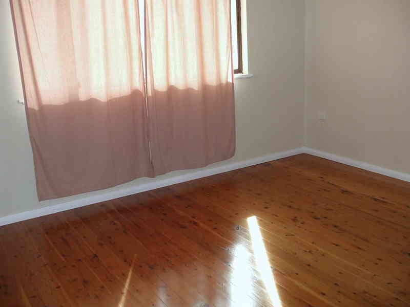 4 Flinders Avenue, Killarney Vale NSW 2261