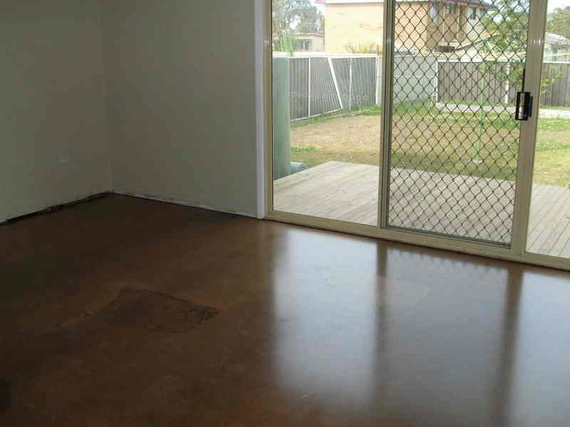 4 Flinders Avenue, Killarney Vale NSW 2261
