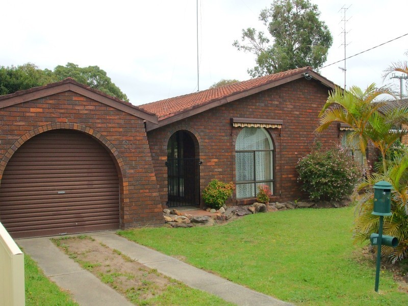 30 Ferndale Street, Killarney Vale NSW 2261