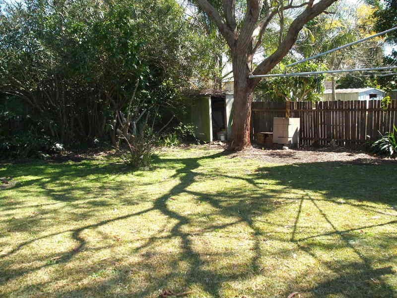 11 Armstrong Avenue, Killarney Vale NSW 2261