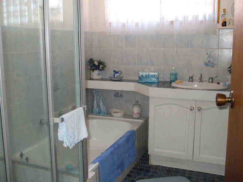 13 Shortland Avenue, Killarney Vale NSW 2261