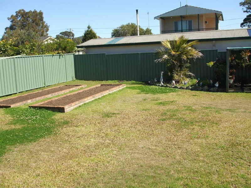 13 Shortland Avenue, Killarney Vale NSW 2261