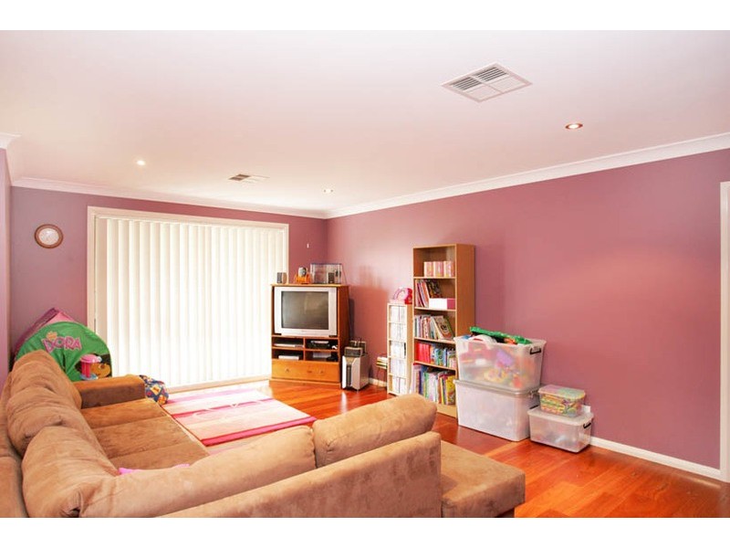 3 East Street, Killarney Vale NSW 2261