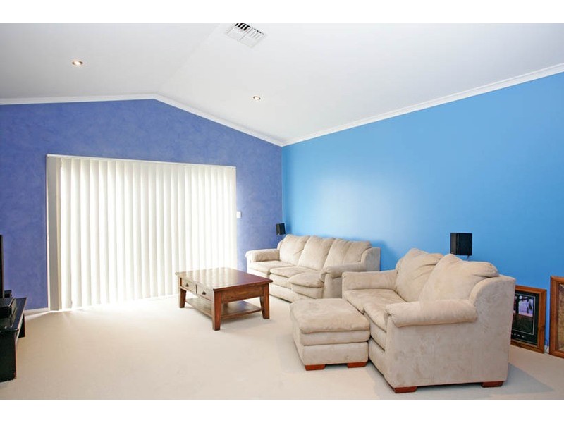 3 East Street, Killarney Vale NSW 2261