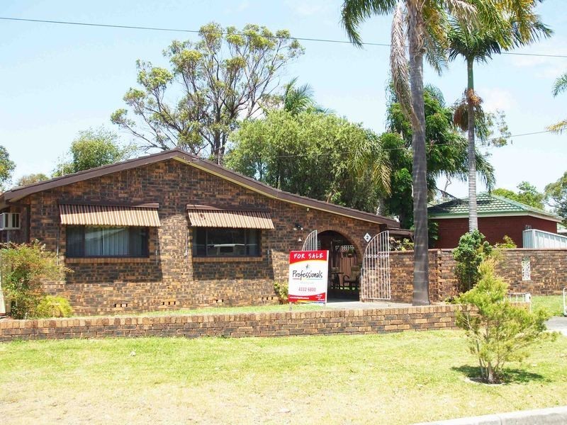 2 Emerald Place, Berkeley Vale NSW 2261