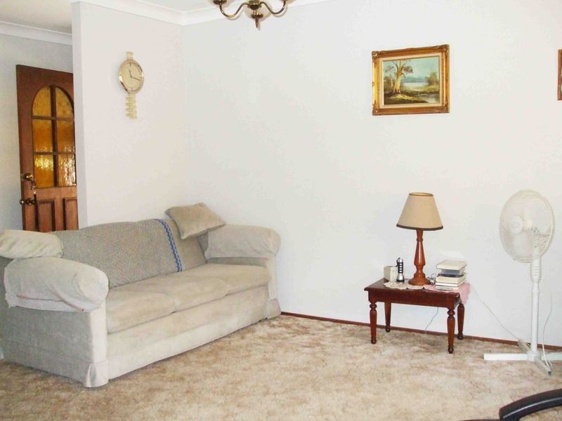 2 Emerald Place, Berkeley Vale NSW 2261