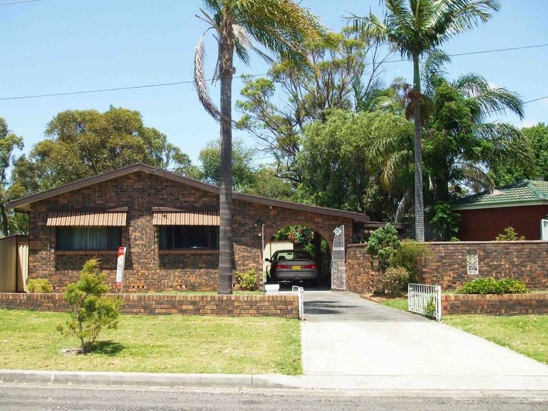 2 Emerald Place, Berkeley Vale NSW 2261