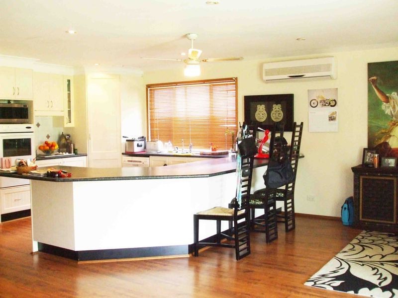 81 Hume Boulevard, Killarney Vale NSW 2261