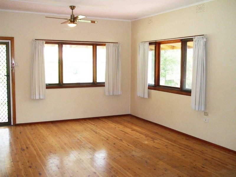 2 Patstone Street, Bateau Bay NSW 2261