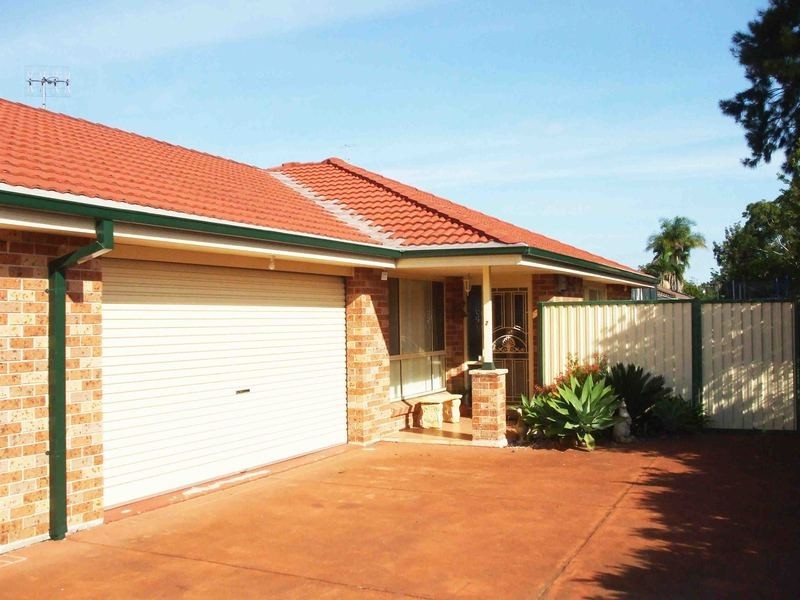2/5 Hume Boulevard, Killarney Vale NSW 2261