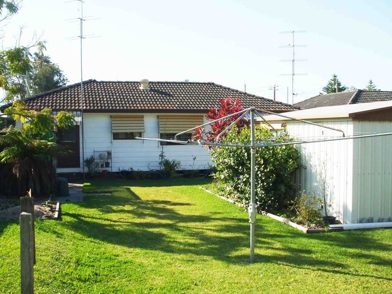 12 Cook Road, Killarney Vale NSW 2261