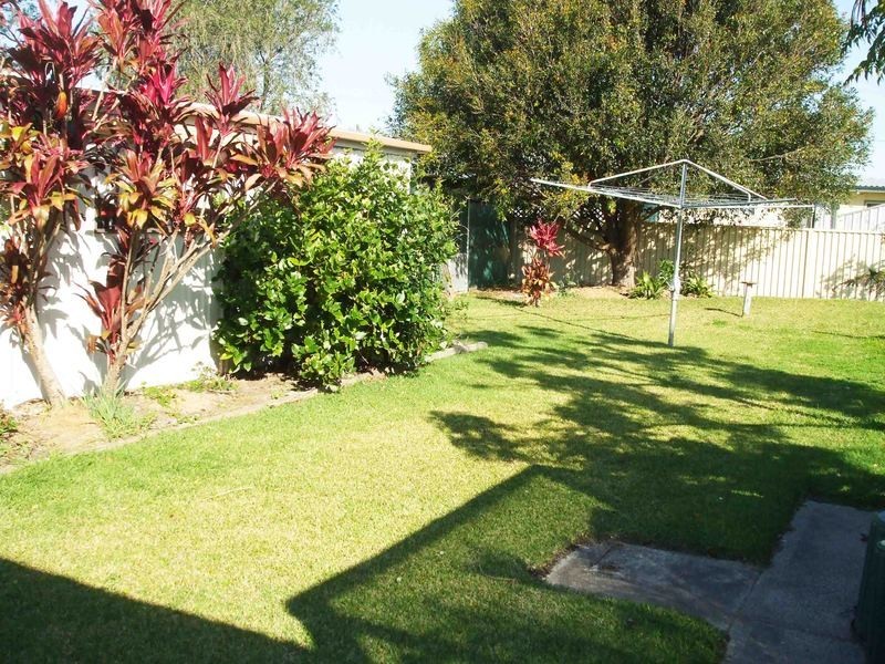 12 Cook Road, Killarney Vale NSW 2261