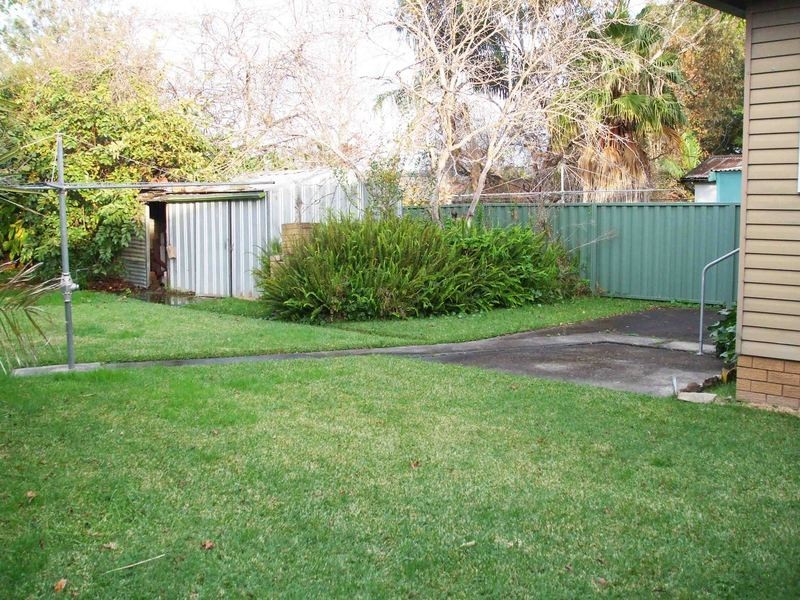 30 Bass Avenue, Killarney Vale NSW 2261