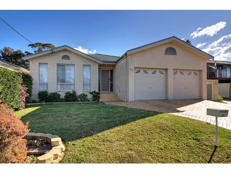 19 Aubrey Street, Killarney Vale NSW 2261