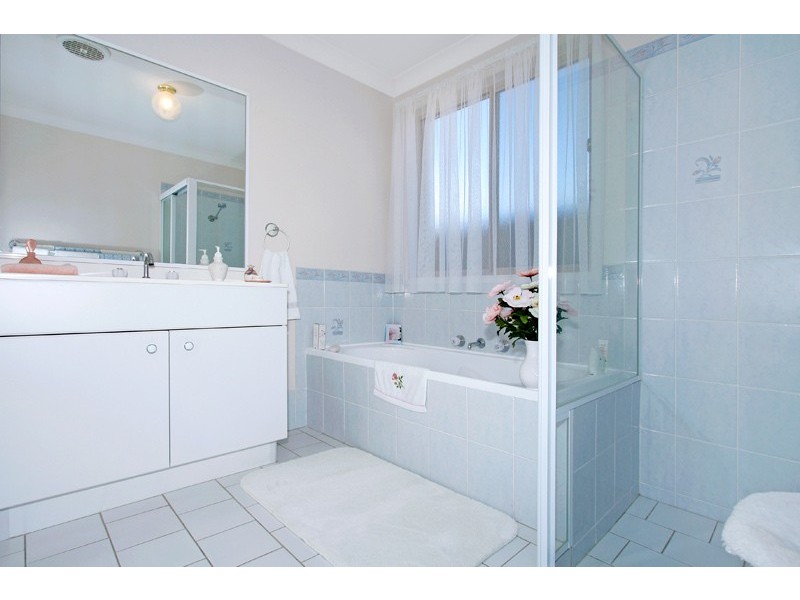 19 Aubrey Street, Killarney Vale NSW 2261