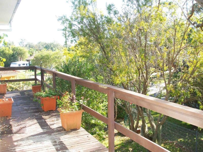 52 Yimbala Street, Killarney Vale NSW 2261