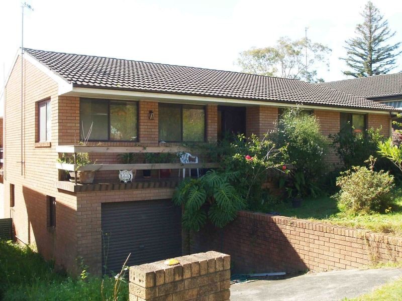 39 Hillside Drive, Berkeley Vale NSW 2261