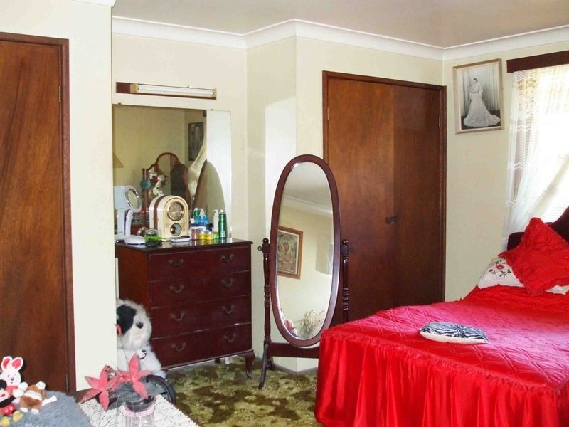 39 Hillside Drive, Berkeley Vale NSW 2261