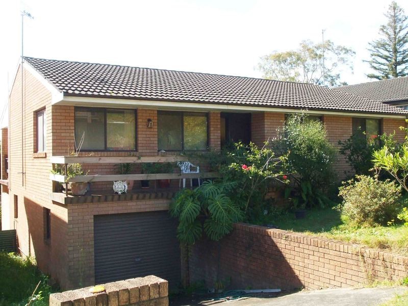 39 Hillside Drive, Berkeley Vale NSW 2261