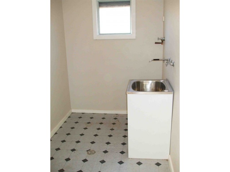 32A Keats Avenue, Bateau Bay NSW 2261